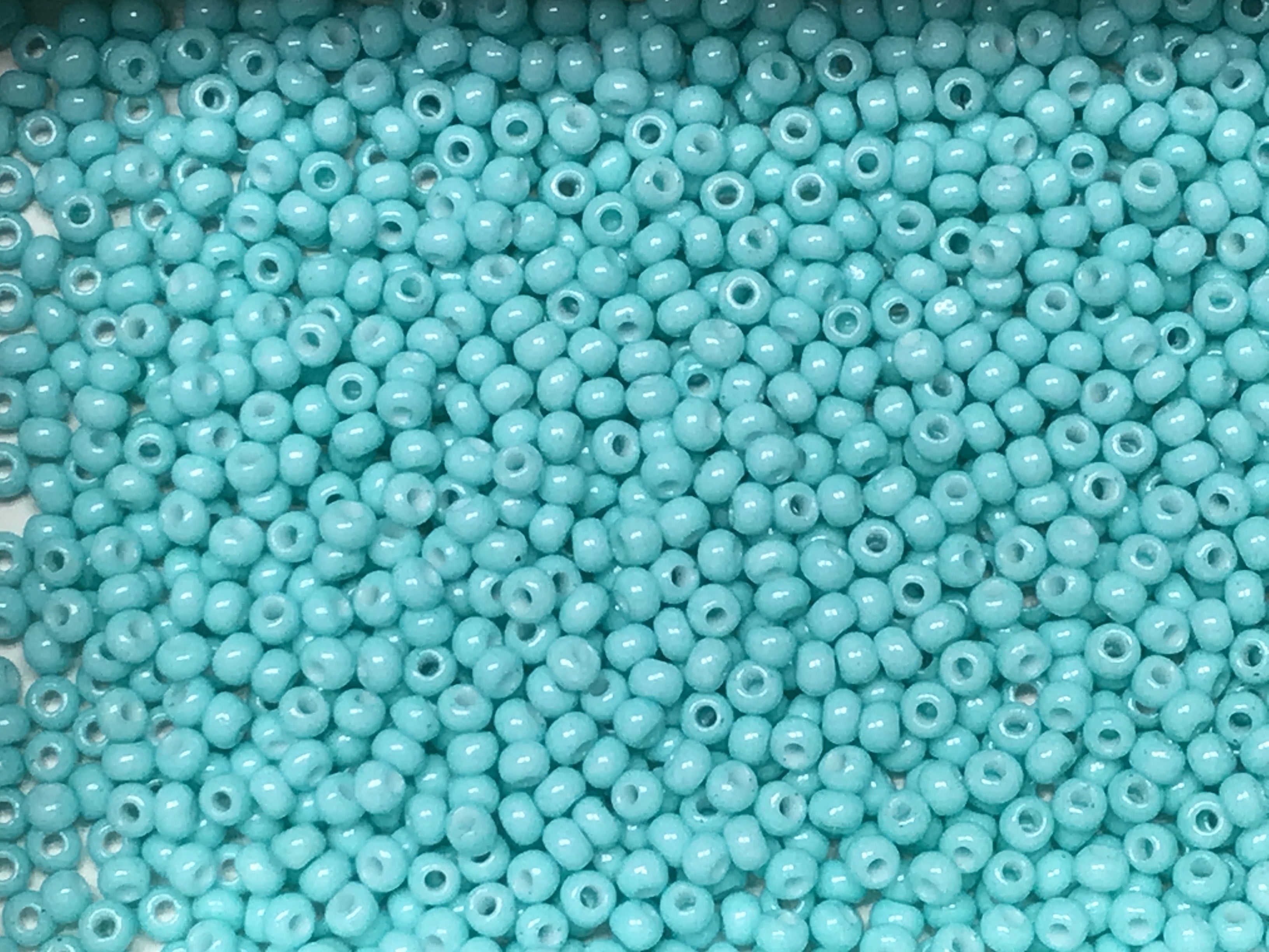 Macaron Color Seed Beads Size 11/0 - Blueberry