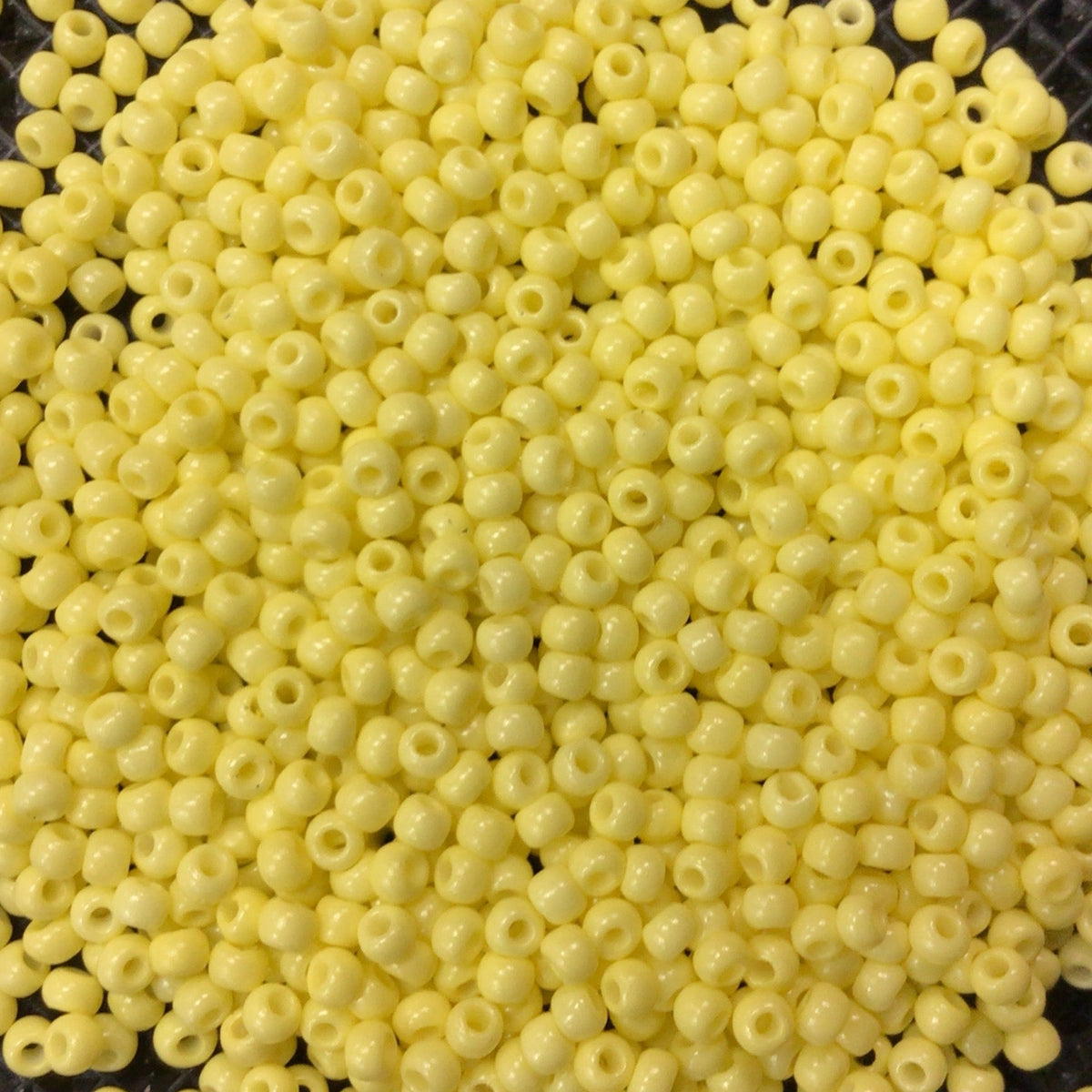 Macaron Color Seed Beads Size 11/0 - Yuzu